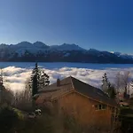 Mit Und Bergsicht Im Vier Sterne Апартаменты