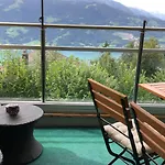 Апартаменты Mit Und Bergsicht Im Vier Sterne Беатенберг