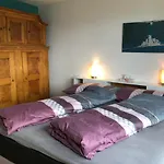 Mit Und Bergsicht Im Vier Sterne Апартаменты Беатенберг