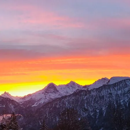 Mit Und Bergsicht Im Vier Sterne Appartement Beatenberg