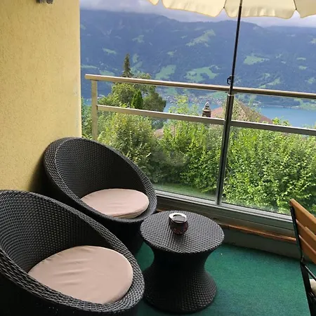 Mit Und Bergsicht Im Vier Sterne